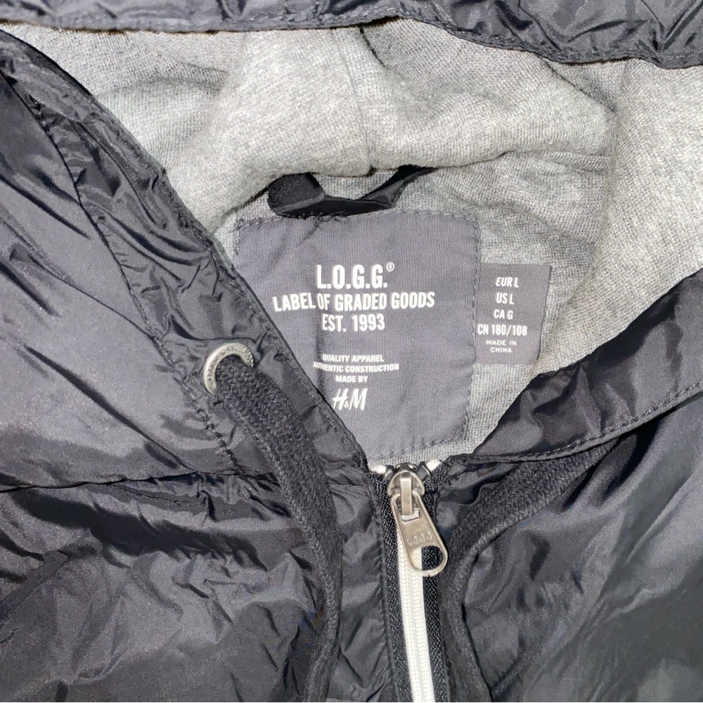 H&M Black Hooded Windbreaker Jacket - Picture 2 of 5